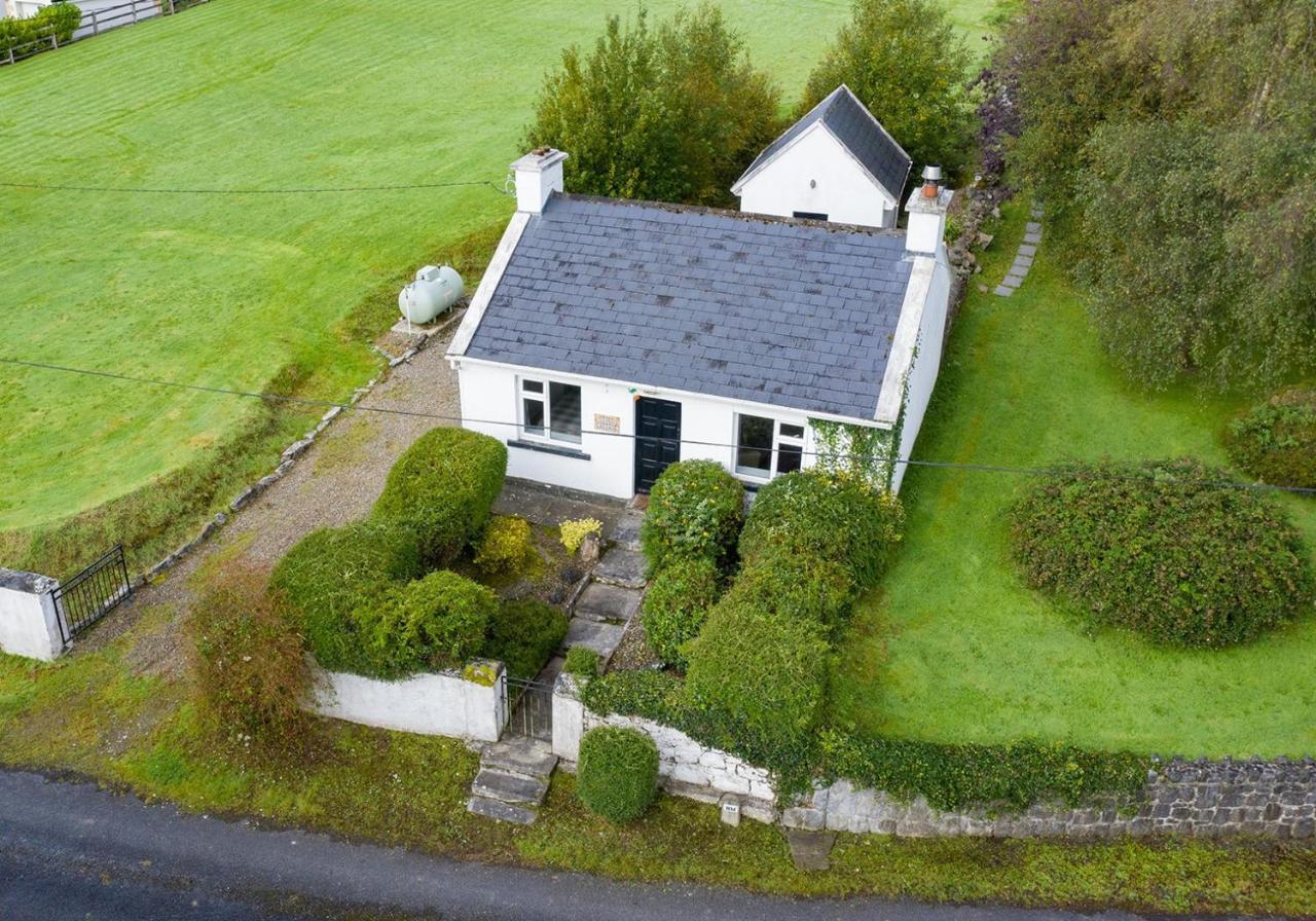 The Cottage @ Burkedale House Corofin  外观 照片